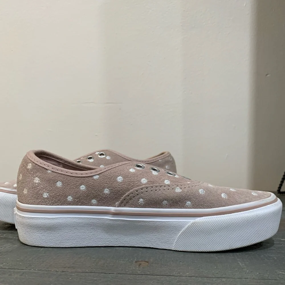 Vans Authentic Platform Suede Polka Dot blush/Tan Sneakers Women’s size 5